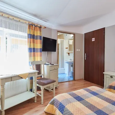 Batory Annex Hotel
